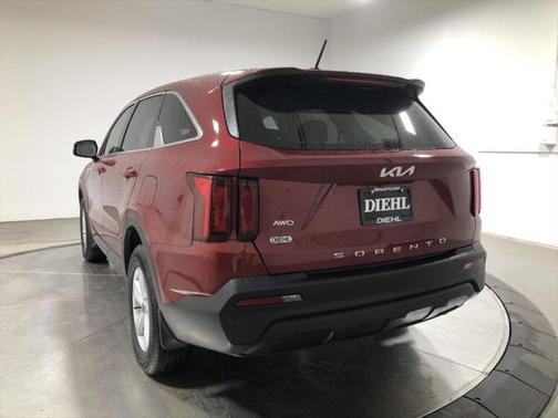 2022 Kia Sorento LX