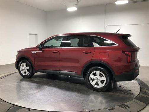 2022 Kia Sorento LX