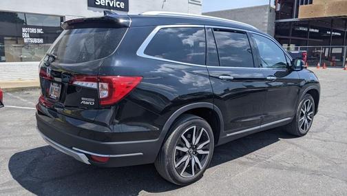 2022 Honda Pilot Touring 8-Passenger