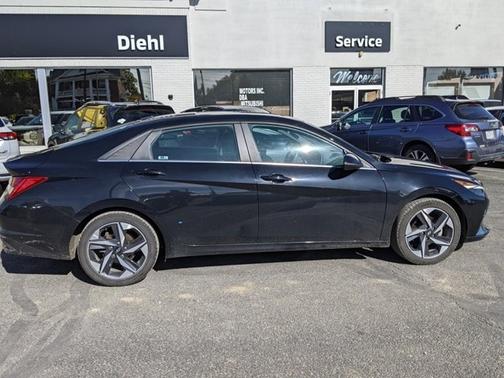 2021 Hyundai ELANTRA SEL