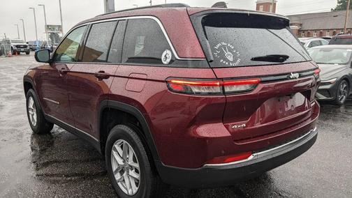 2024 Jeep Grand Cherokee Laredo