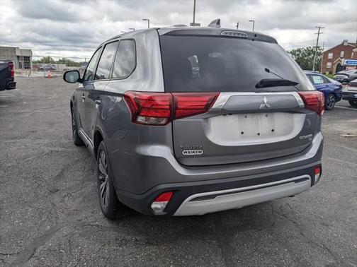 2019 Mitsubishi Outlander SE
