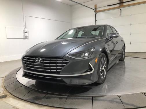 2022 Hyundai SONATA Hybrid Base