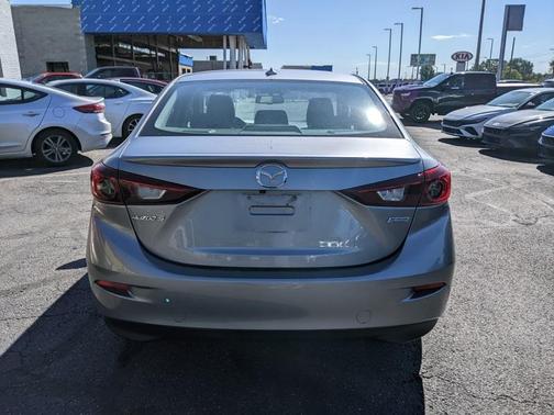2016 Mazda Mazda3 i Touring