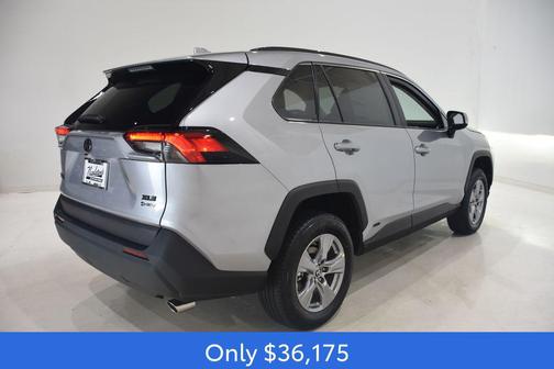 2025 Toyota RAV4 Hybrid XLE