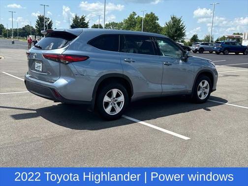 2022 Toyota Highlander LE