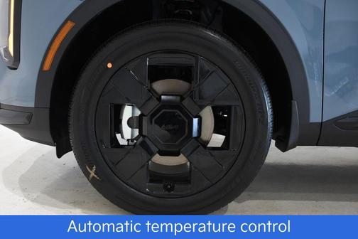 Heritage Blue 2026 Kia Sportage X-Line