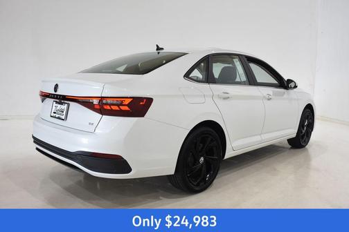 2025 Volkswagen Jetta 1.5T SE