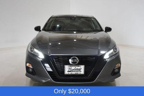 Gun Metallic 2022 Nissan Altima SR Intelligent AWD