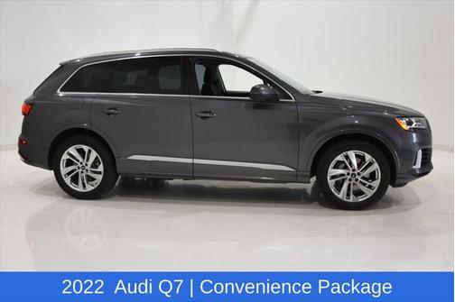 2022 Audi Q7 55 Premium Plus