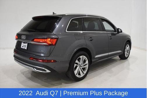 2022 Audi Q7 55 Premium Plus