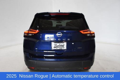 Deep Ocean Blue Pearl 2025 Nissan Rogue SV