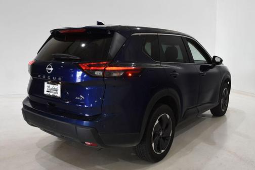 Deep Ocean Blue Pearl 2025 Nissan Rogue SV