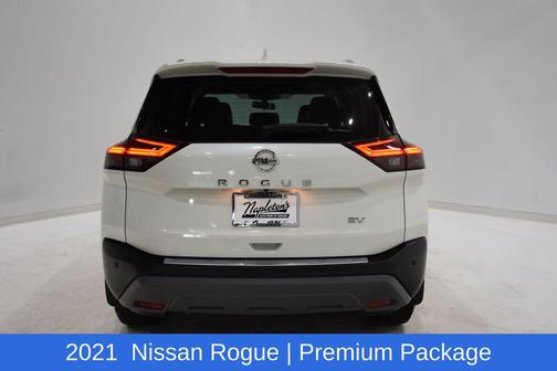 Pearl White Tricoat 2021 Nissan Rogue SV