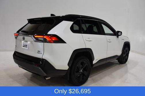 2019 Toyota RAV4 Hybrid SE