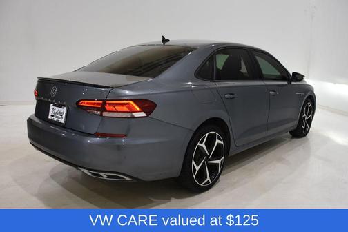 2020 Volkswagen Passat 2.0T R-Line