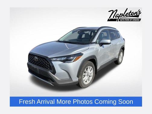 Sonic Silver 2024 Toyota Corolla Cross LE