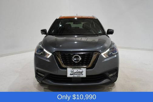 Gun Metallic/Monarch Orange 2020 Nissan Kicks SR