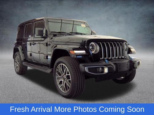 Black Clearcoat 2023 Jeep Wrangler 4xe Sahara