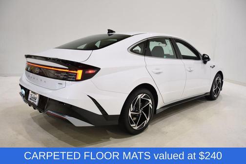 2026 Hyundai SONATA SEL