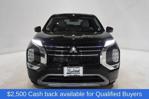 Black Diamond 2026 Mitsubishi Outlander SE