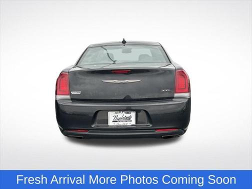 2019 Chrysler 300 S
