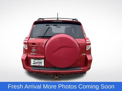 Barcelona Red Metallic 2012 Toyota RAV4 Base
