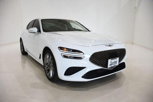 2022 Genesis G70 2.0T AWD