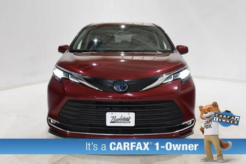 2023 Toyota Sienna XLE