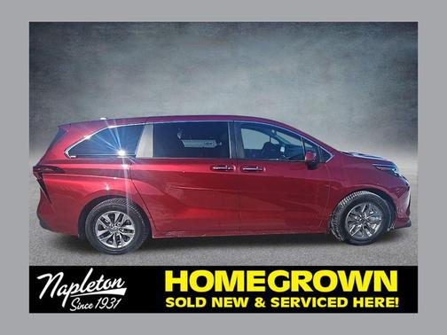 2023 Toyota Sienna XLE