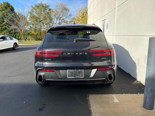 2025 Genesis GV70 2.5T AWD