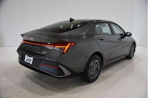 2025 Hyundai ELANTRA HEV Blue