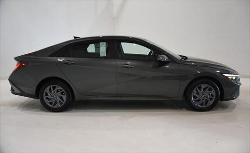 2025 Hyundai ELANTRA HEV Blue