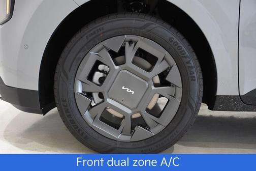 Ceramic Silver 2026 Kia Carnival Hybrid SX