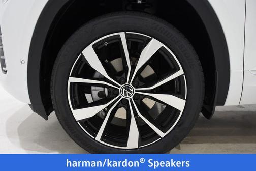 2026 Volkswagen Atlas Cross Sport 2.0T SEL Premium