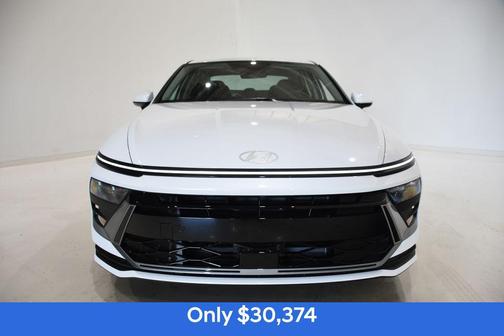 2026 Hyundai SONATA Hybrid Base