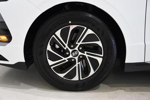 2026 Hyundai SONATA Hybrid Base