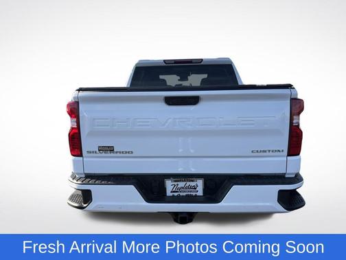 2022 Chevrolet Silverado 1500 Custom