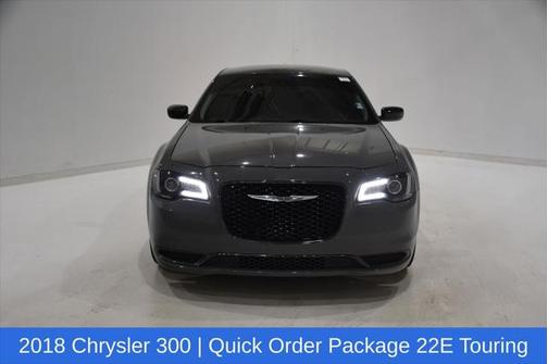2018 Chrysler 300 Touring