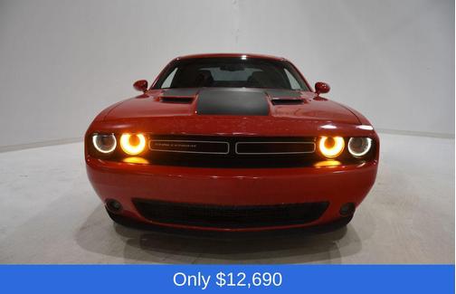 2015 Dodge Challenger SXT