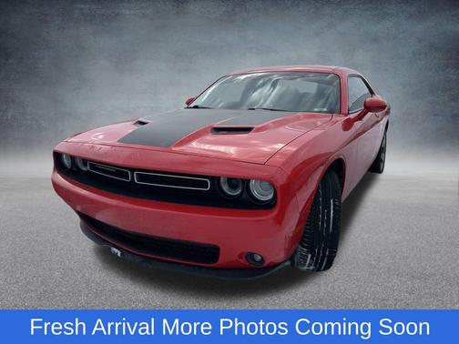 2015 Dodge Challenger SXT