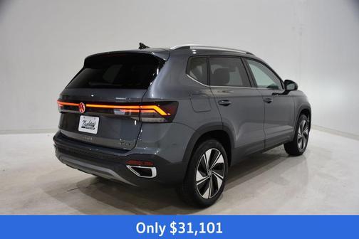 Platinum Gray Metallic 2026 Volkswagen Taos SE