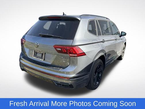2024 Volkswagen Tiguan 2.0T SE R-Line Black 4MOTION