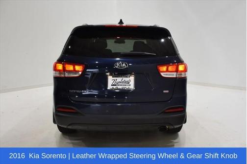 2016 Kia Sorento LX