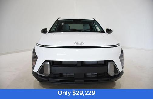Atlas White 2026 Hyundai KONA SEL Sport