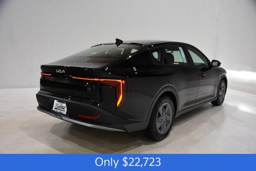 2026 Kia K4 LX