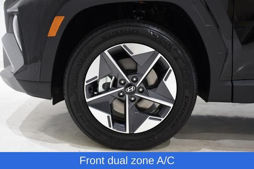 Phantom Black 2026 Hyundai TUCSON SEL Premium