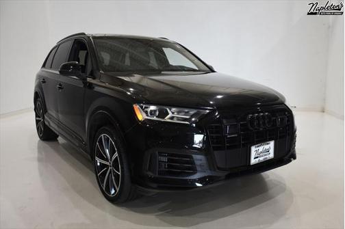 2022 Audi Q7 55 Premium Plus