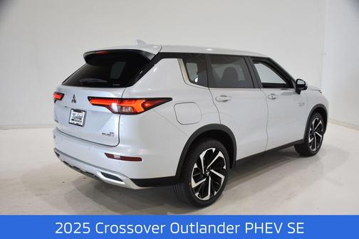 2025 Mitsubishi Outlander PHEV SE S-AWC