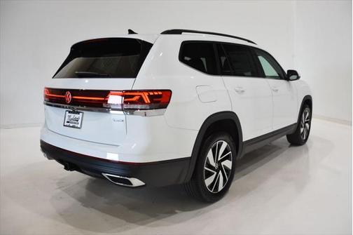 2025 Volkswagen Atlas 2.0T SE w/Technology 4MOTION